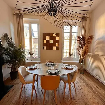 Appartement De Charme Les Orfevres Moulins  Exterior photo